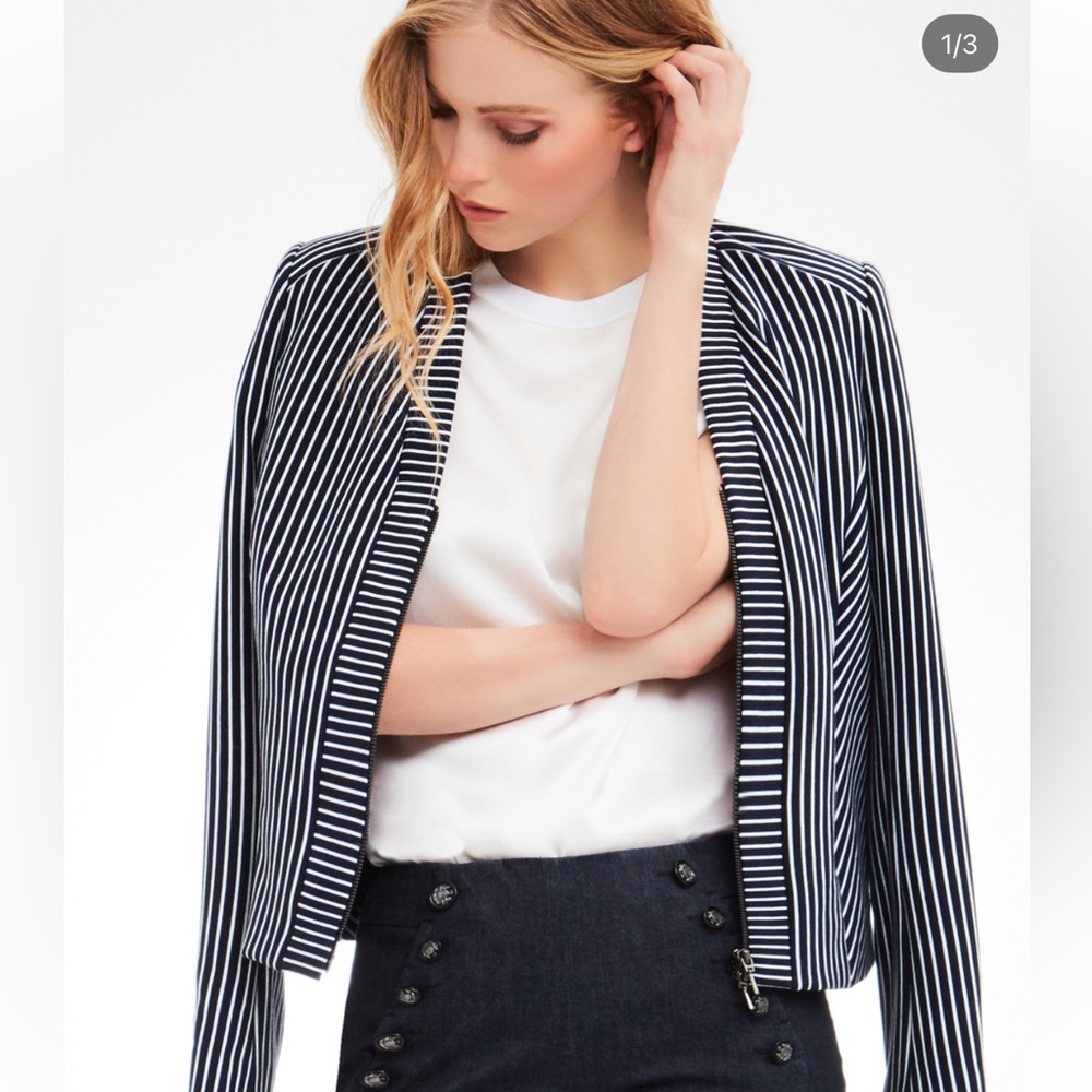NWT Carlisle Jet Set Navy and White Pin Stripe Jacket